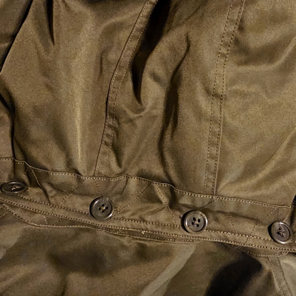 Army green winter coat - Picture 3 of 6